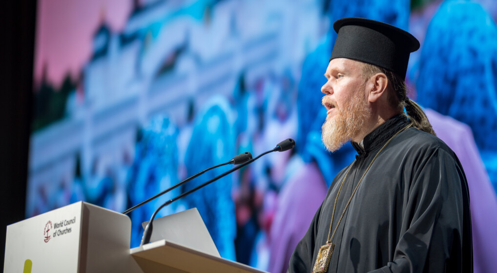 Ærkebiskop Yevstratiy fra Ukraine taler ved Kirkernes Verdensråds generalforsamling i Karlsruhe, Tyskland