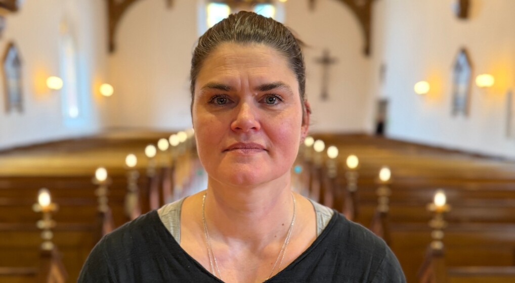 Portræt af præst Anette Salling Lyneborg i Dragør kirke
